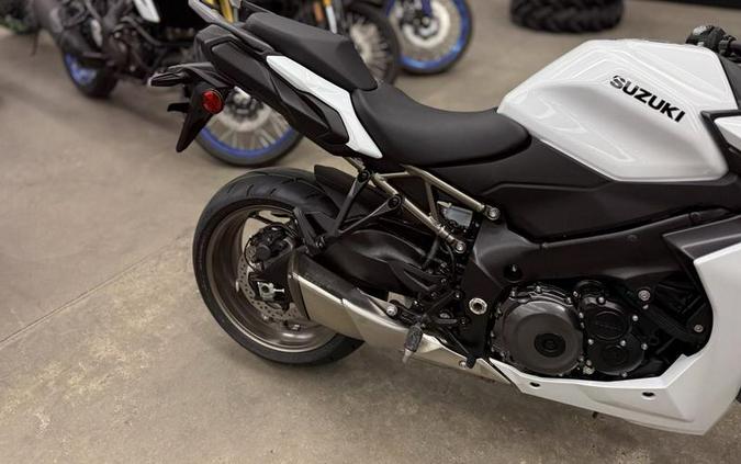 2026 Suzuki GSX-S1000GT+