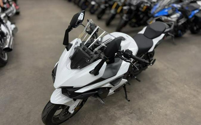 2026 Suzuki GSX-S1000GT+