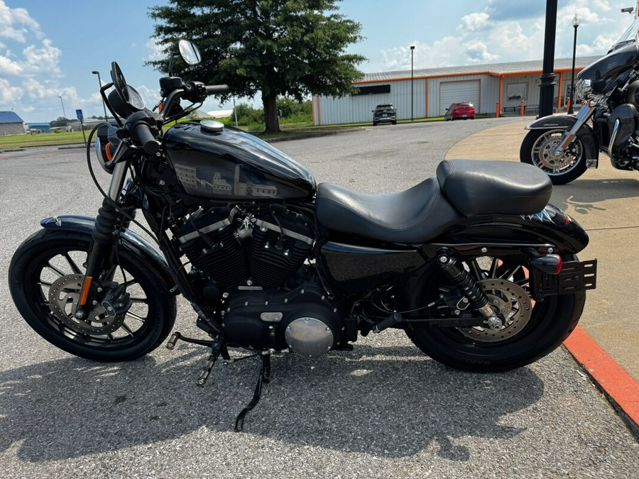 2015 Harley-Davidson® Iron 883™ Custom Paint