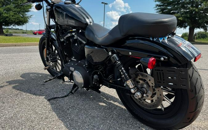 2015 Harley-Davidson® Iron 883™ Custom Paint
