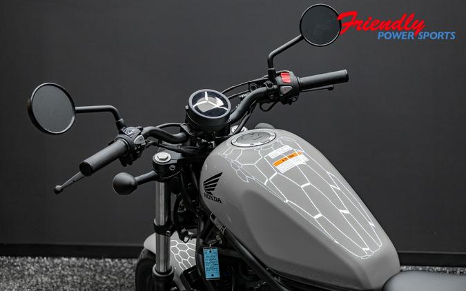 2026 HONDA Rebel® 300 E-Clutch
