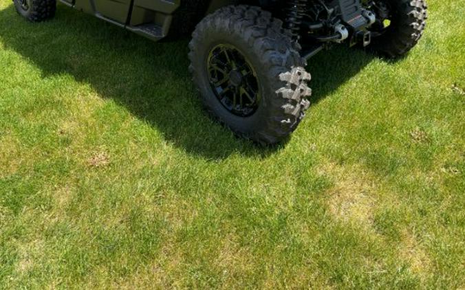 2026 Can-Am Defender MAX Limited HD11