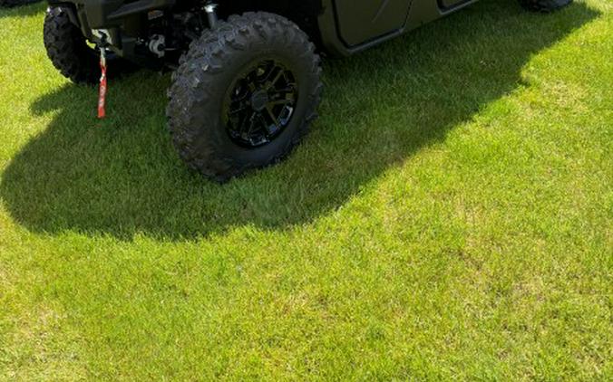 2026 Can-Am Defender MAX Limited HD11