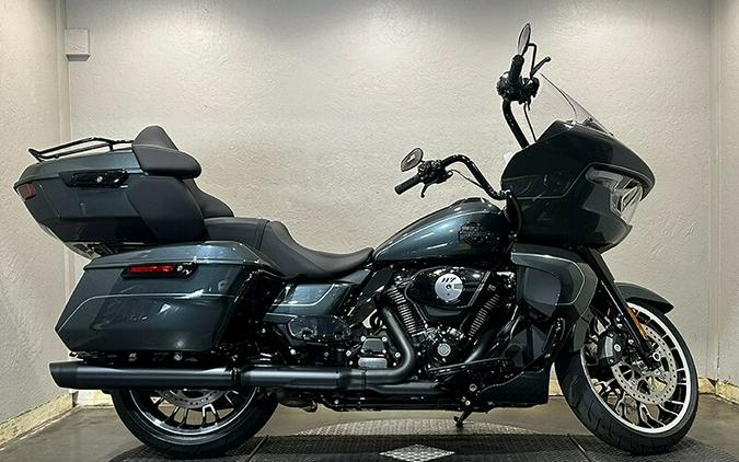 2026 Harley-Davidson® Road Glide Limited Iron Horse Metallic
