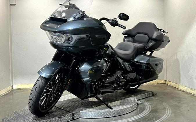 2026 Harley-Davidson® Road Glide Limited Iron Horse Metallic