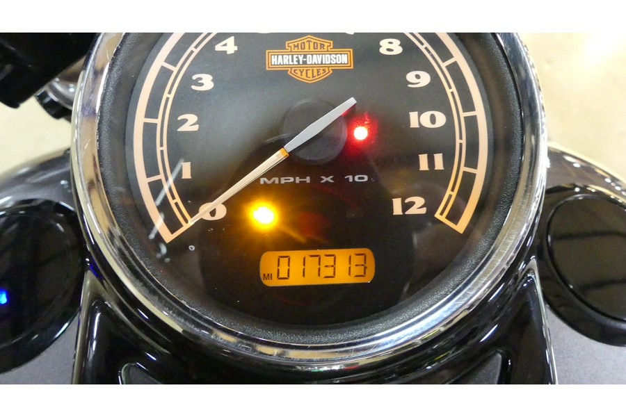 2016 Harley-Davidson® Softail Slim®