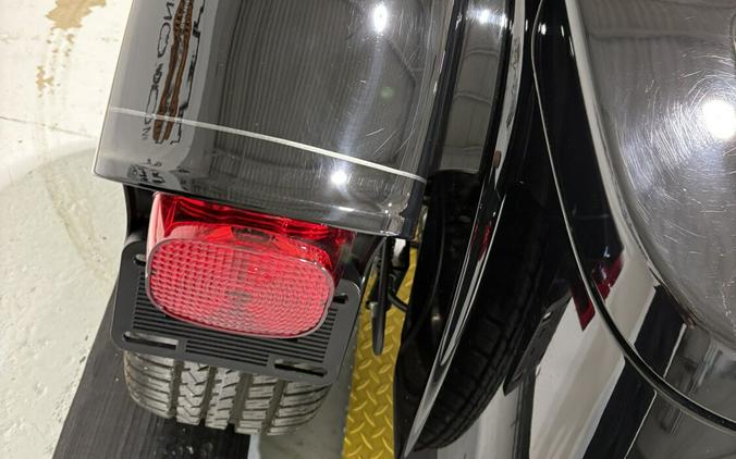 2024 Harley-Davidson® Road Glide® 3 Vivid Black - Black Finish