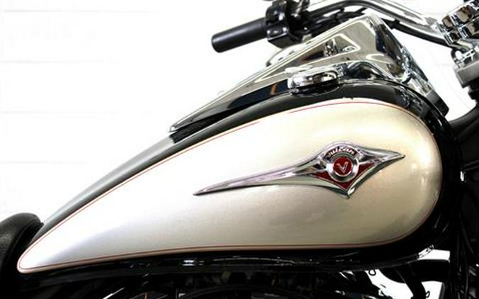 2011 Kawasaki Vulcan® 900 Classic LT