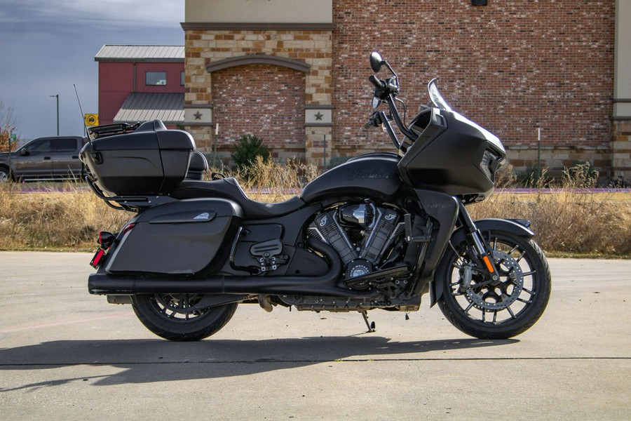2023 Indian Motorcycle® Pursuit Dark Horse Black Smoke