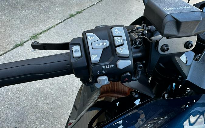 2026 Kawasaki Ninja® 1100SX SE ABS