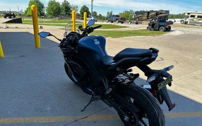 2026 Kawasaki Ninja® 1100SX SE ABS