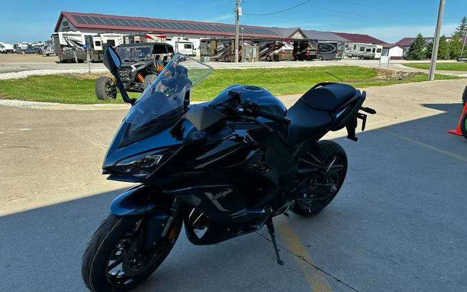 2026 Kawasaki Ninja® 1100SX SE ABS