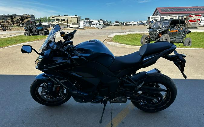 2026 Kawasaki Ninja® 1100SX SE ABS