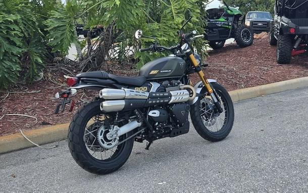 2026 Triumph Scrambler 900 Matt khaki green