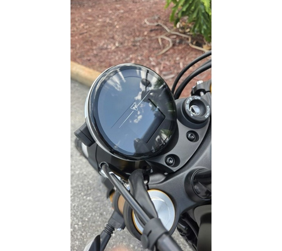 2026 Triumph Scrambler 900 Matt khaki green