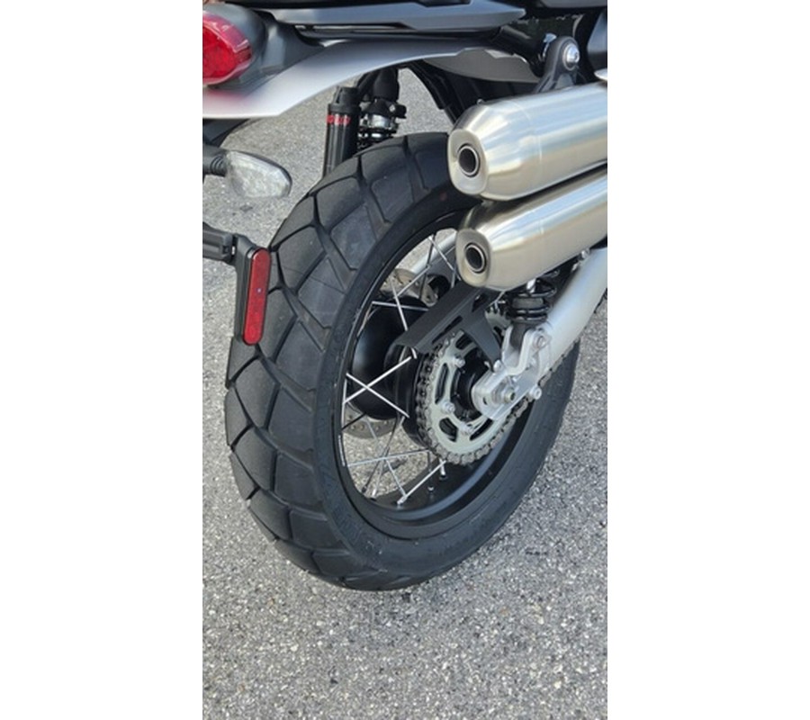 2026 Triumph Scrambler 900 Matt khaki green