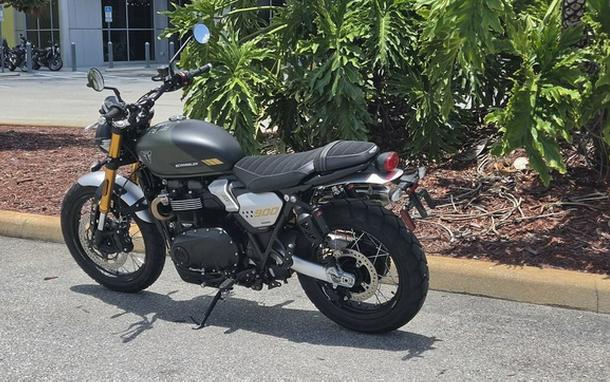 2026 Triumph Scrambler 900 Matt khaki green