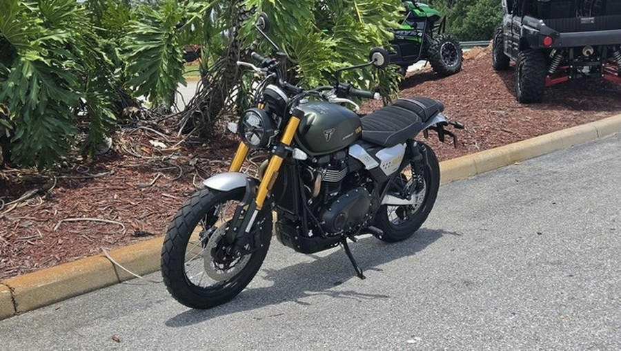 2026 Triumph Scrambler 900 Matt khaki green