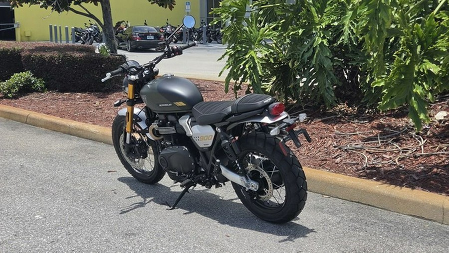 2026 Triumph Scrambler 900 Matt khaki green