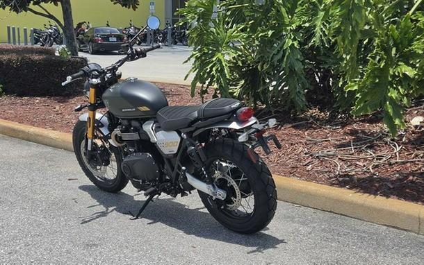 2026 Triumph Scrambler 900 Matt khaki green