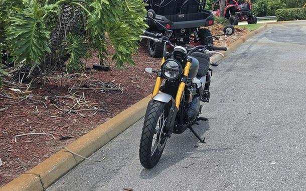2026 Triumph Scrambler 900 Matt khaki green
