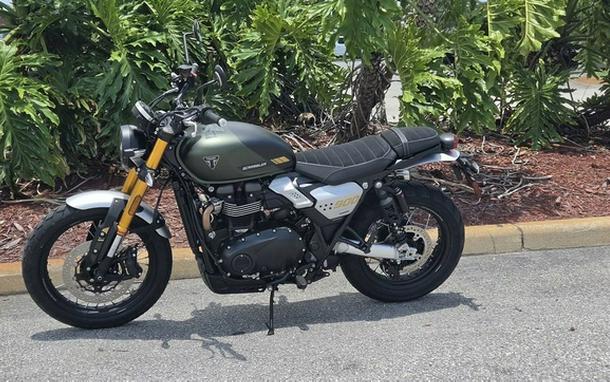 2026 Triumph Scrambler 900 Matt khaki green