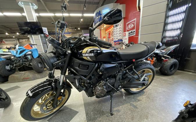 2025 Yamaha XSR 700