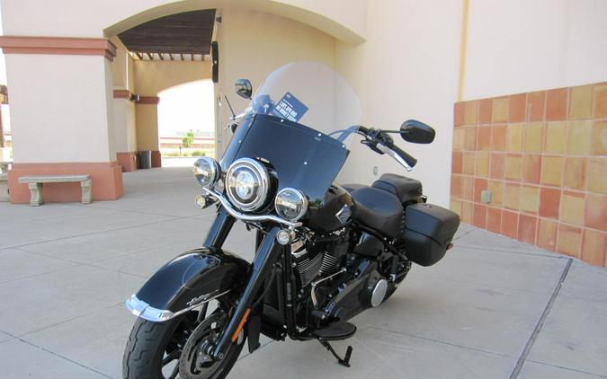 2026 Harley-Davidson Heritage Classic VIVID BLACK