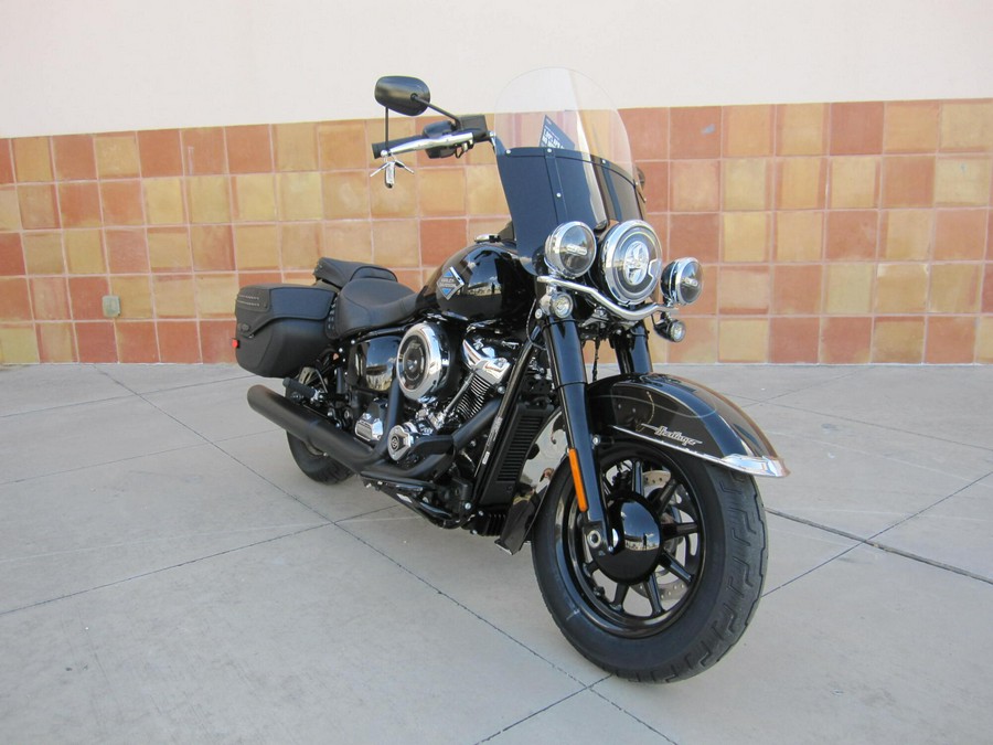 2026 Harley-Davidson Heritage Classic VIVID BLACK