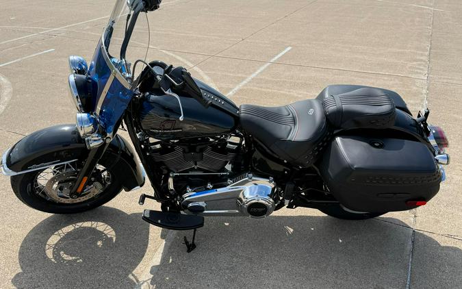 2026 Harley-Davidson® Heritage Classic Midnight Ember w/Laced Wheels