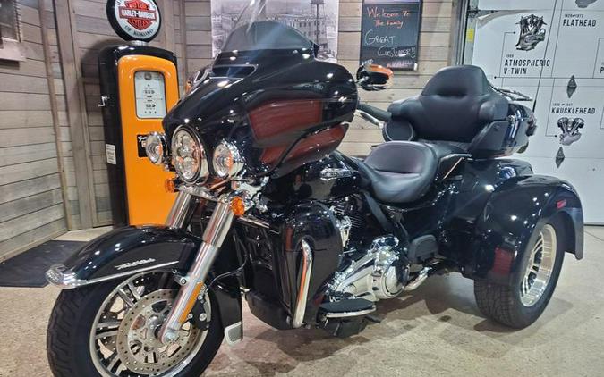 2021 Harley-Davidson® FLHTCUTG - Tri Glide® Ultra