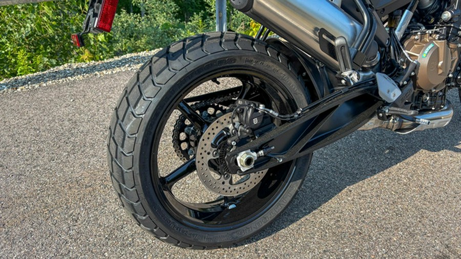 2025 Husqvarna Motorcycles SVARTPILEN 801