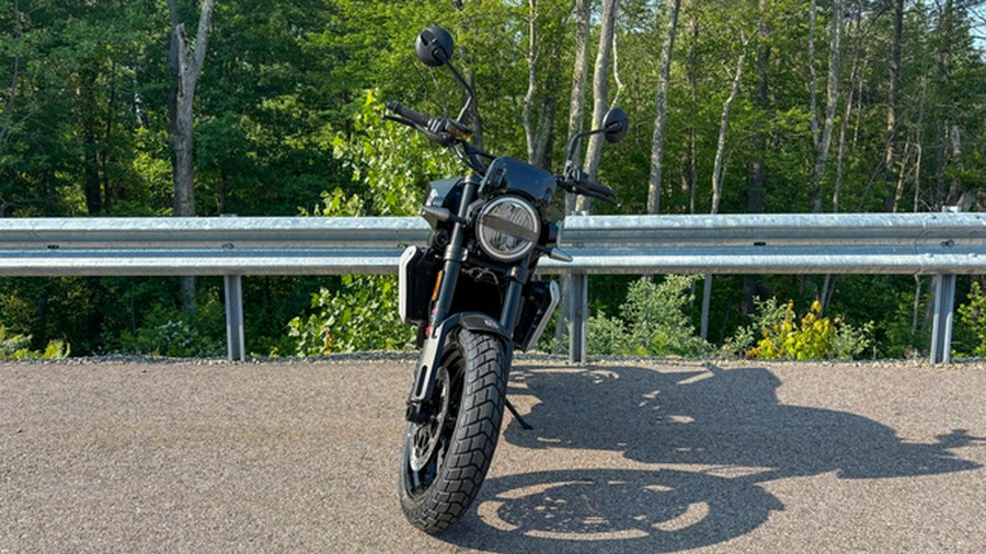 2025 Husqvarna Motorcycles SVARTPILEN 801