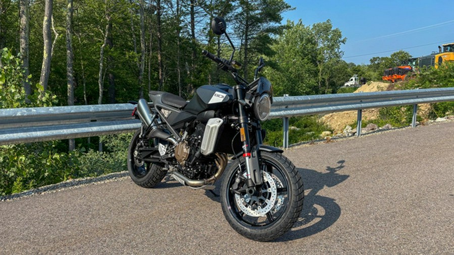 2025 Husqvarna Motorcycles SVARTPILEN 801