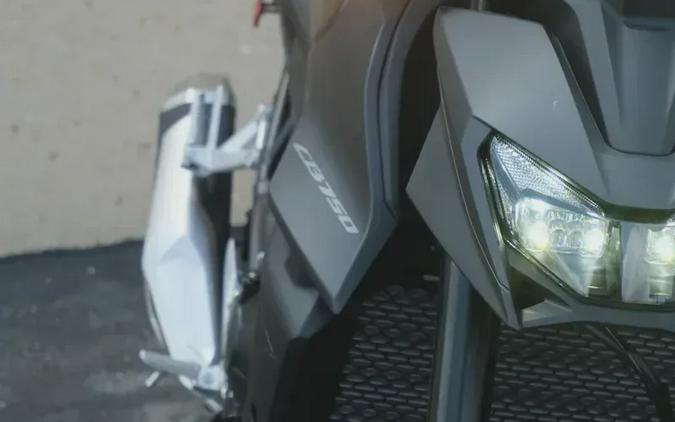 New 2025 HONDA CB750 HORNET