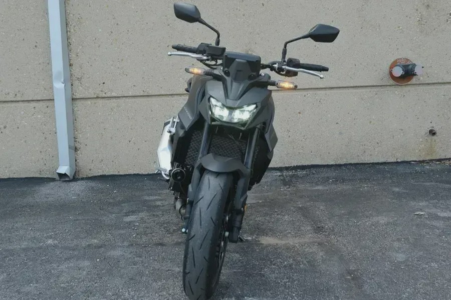 New 2025 HONDA CB750 HORNET