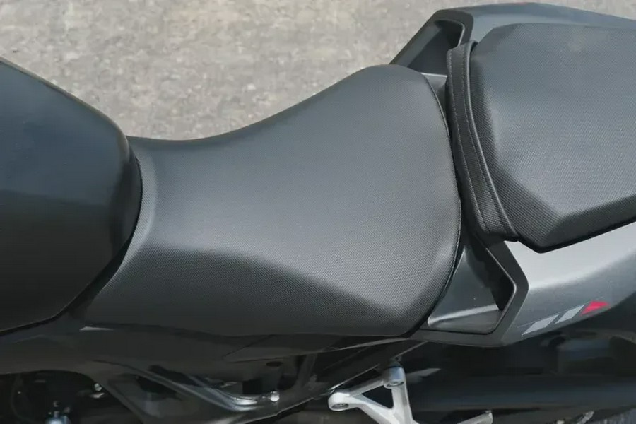 New 2025 HONDA CB750 HORNET