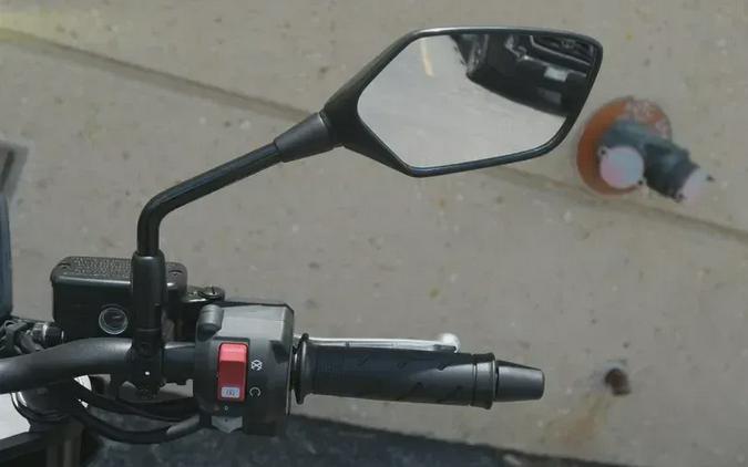 New 2025 HONDA CB750 HORNET