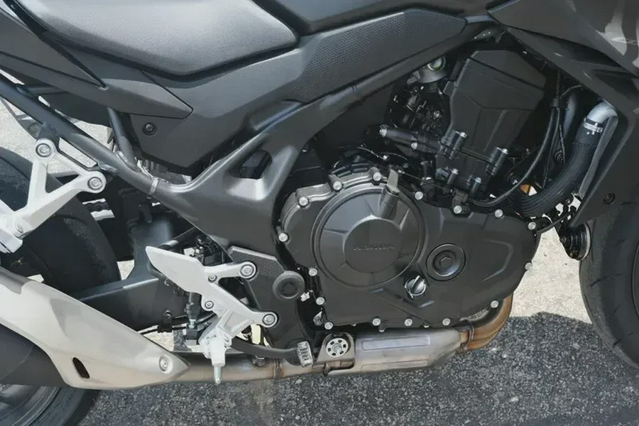 New 2025 HONDA CB750 HORNET