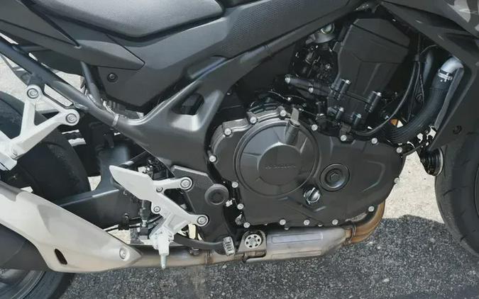 New 2025 HONDA CB750 HORNET