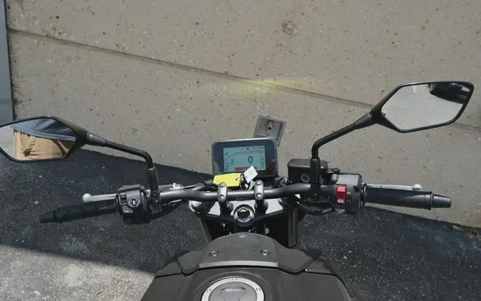 New 2025 HONDA CB750 HORNET