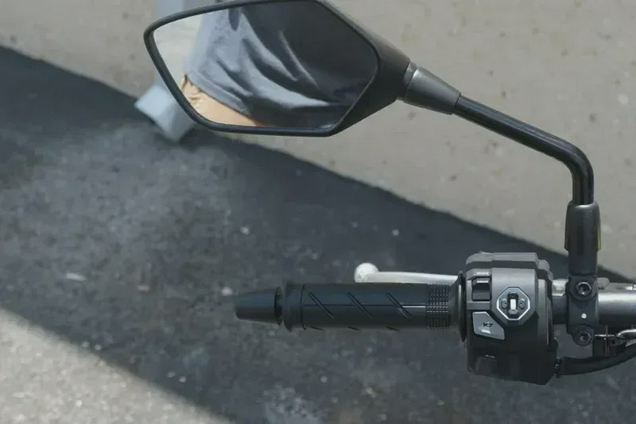 New 2025 HONDA CB750 HORNET