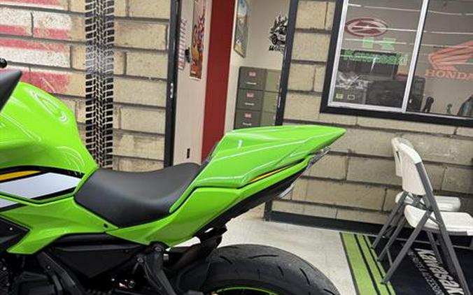 2025 Kawasaki Ninja® 650 KRT Edition ABS
