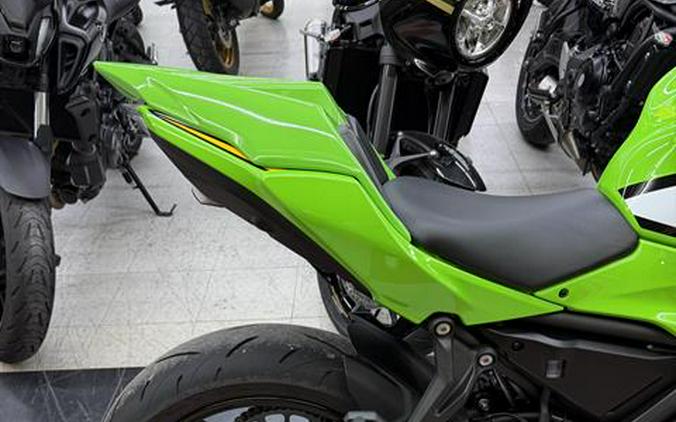 2025 Kawasaki Ninja® 650 KRT Edition ABS