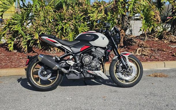 2026 Triumph Trident 800 Ash grey 800 Jet Black