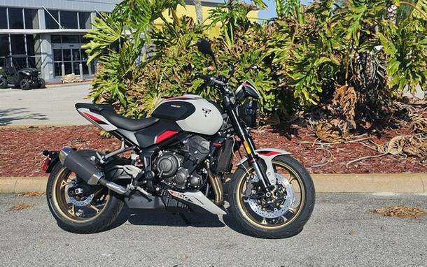 2026 Triumph Trident 800 Ash grey 800 Jet Black