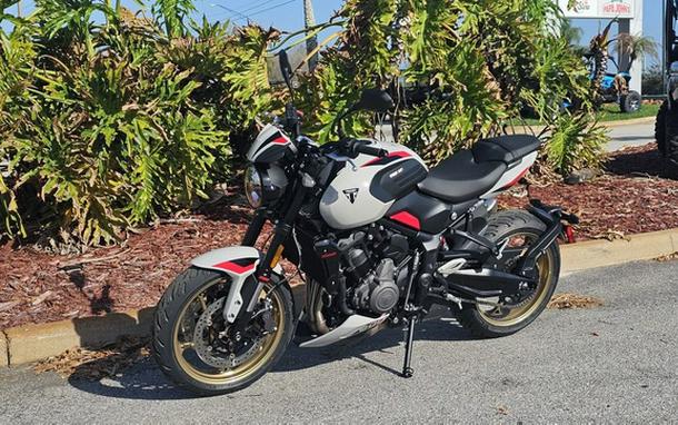 2026 Triumph Trident 800 Ash grey 800 Jet Black