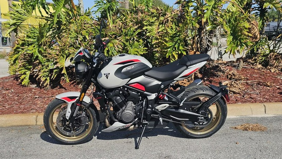 2026 Triumph Trident 800 Ash grey 800 Jet Black