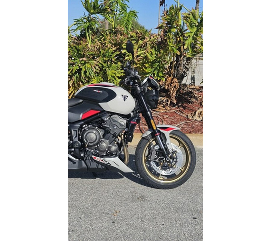 2026 Triumph Trident 800 Ash grey 800 Jet Black