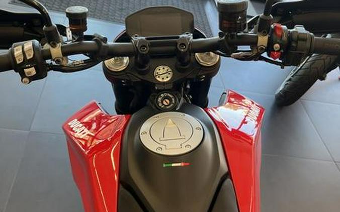 2023 Ducati Hypermotard 950 Ducati Red